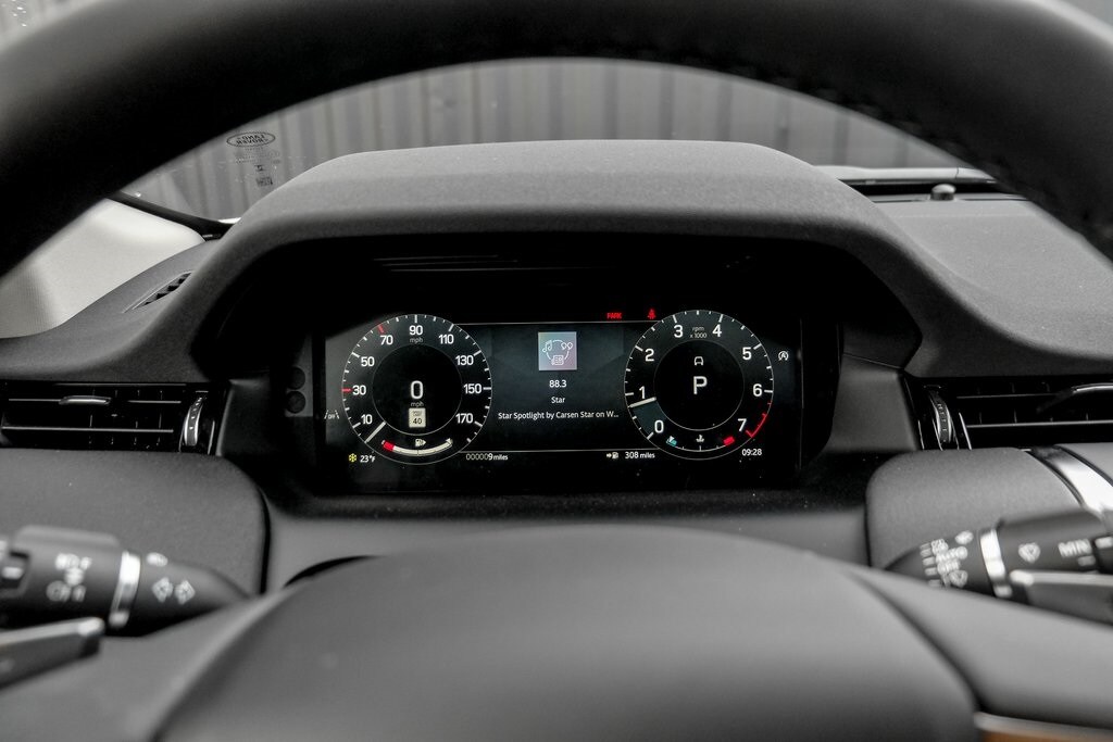 2025 LAND ROVER DISCOVERY SPORT - Image 12