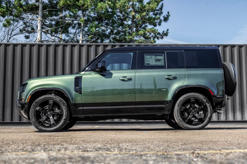 New 2026 Land Rover Defender 110 X-Dynamic SE SUV
