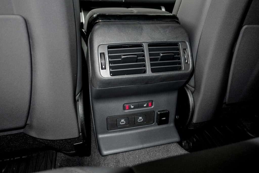 2026 LAND ROVER RANGE ROVER VELAR - Image 17