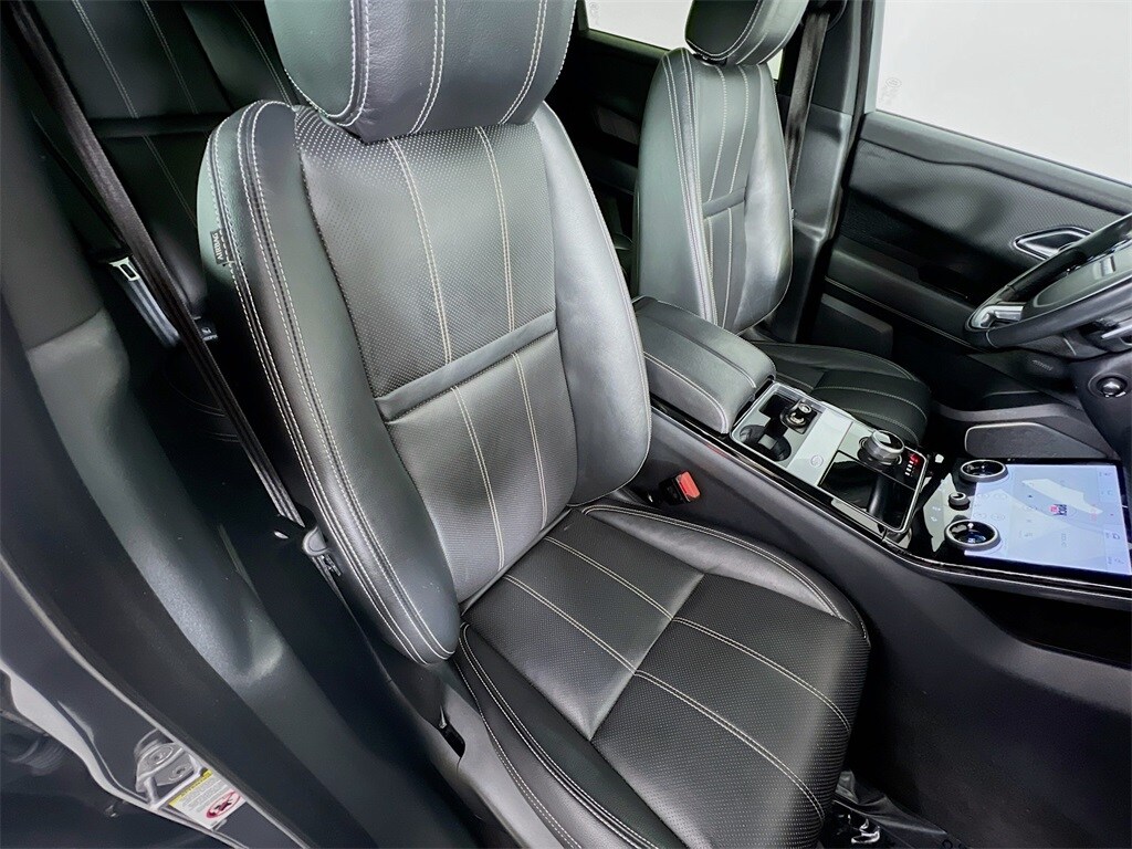 2019 LAND ROVER RANGE ROVER VELAR - Image 29