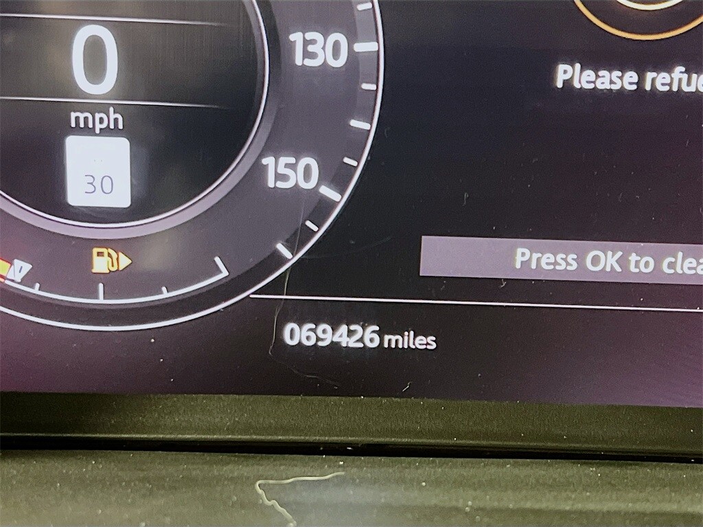 2019 LAND ROVER RANGE ROVER VELAR - Image 12