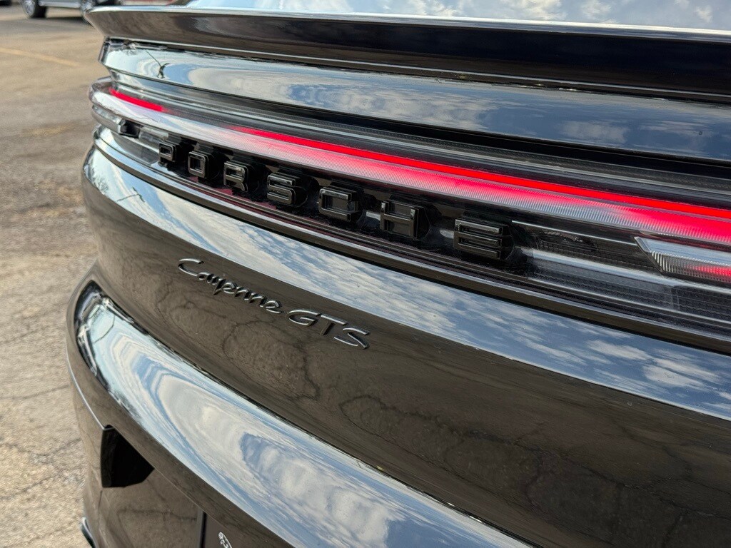 2025 PORSCHE CAYENNE - Image 11
