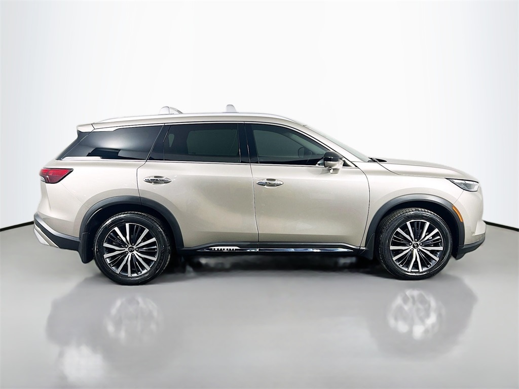 2022 INFINITI QX60 - Image 4