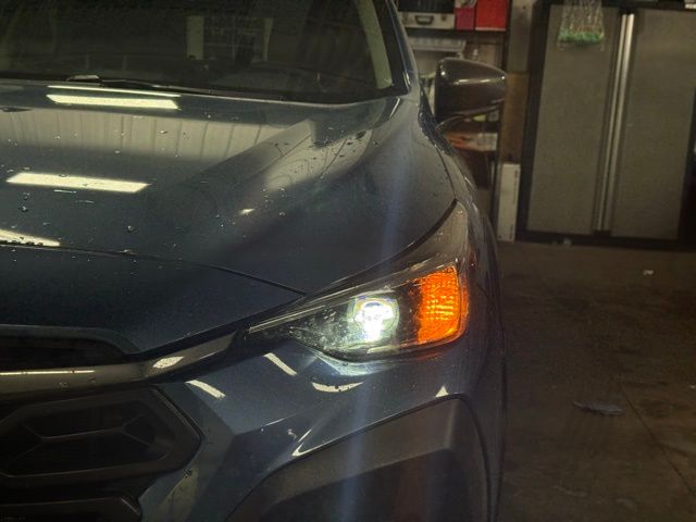 2024 SUBARU CROSSTREK - Image 3