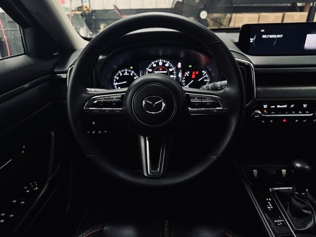 2025 MAZDA CX-50 - Image 25