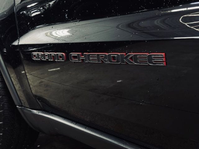 2020 JEEP GRAND CHEROKEE - Image 11