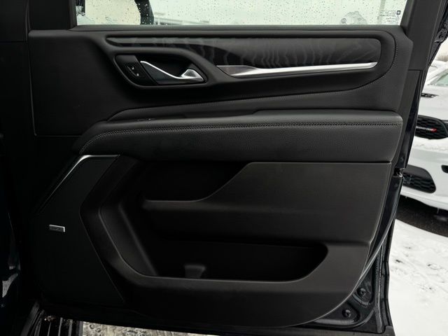 2021 GMC YUKON - Image 14