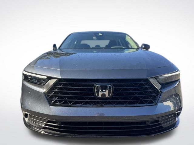 2024 Honda Accord Hybrid Touring photo 2