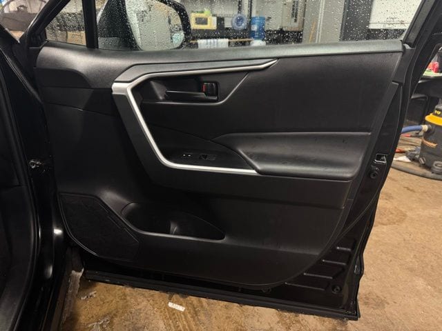 2024 TOYOTA RAV4 - Image 12