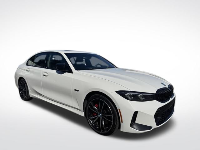 2023 Bmw 330e xDrive Sedan photo 3