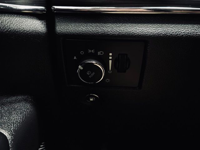 2022 JEEP GRAND CHEROKEE - Image 30