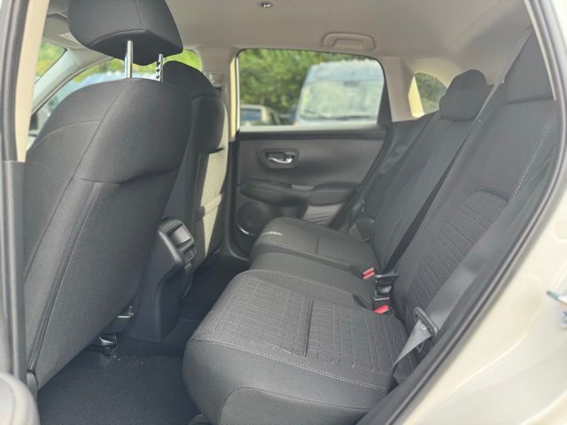 2026 Honda HR-V LX - Photo 16