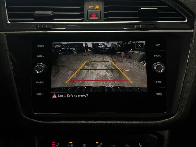2022 VOLKSWAGEN TIGUAN - Image 35