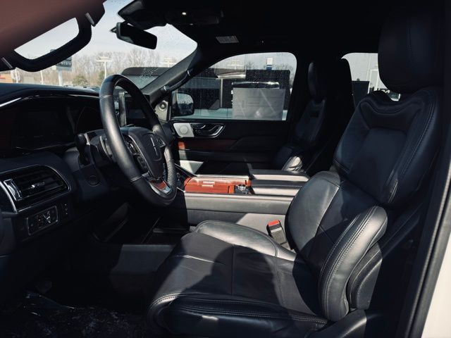 2022 LINCOLN NAVIGATOR - Image 18