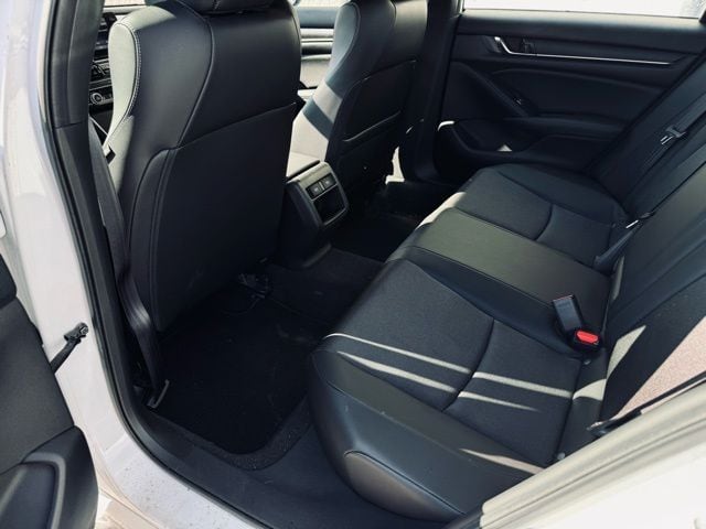 2022 HONDA ACCORD - Image 17