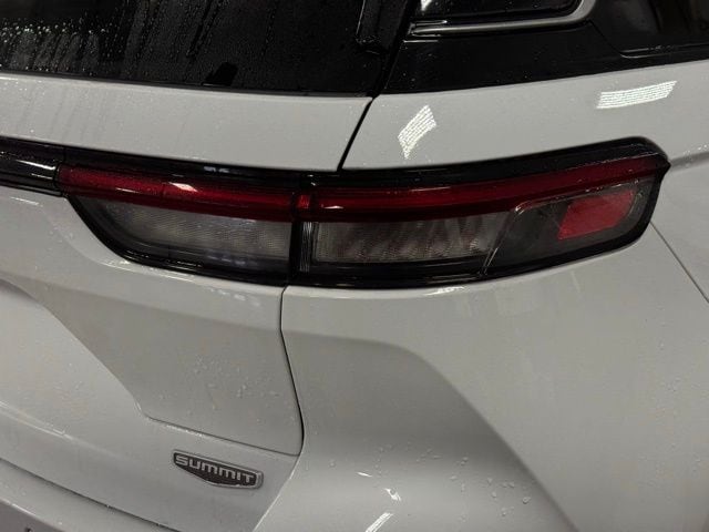 2025 JEEP GRAND CHEROKEE - Image 7