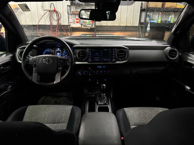 2022 TOYOTA TACOMA - Image 18