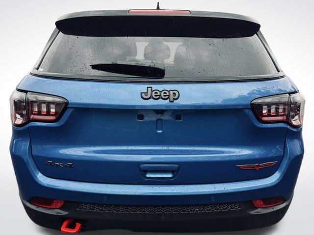 2024 Jeep Compass Trailhawk photo 4