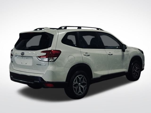 2022 SUBARU FORESTER - Image 6