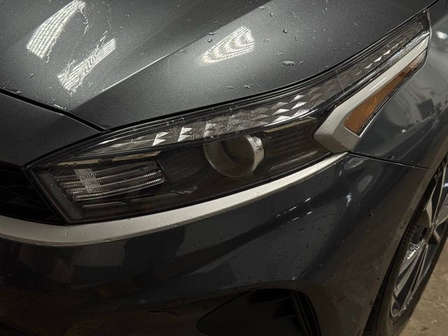 2024 KIA FORTE - Image 2