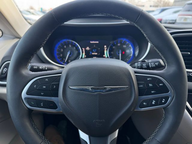 2024 CHRYSLER PACIFICA - Image 27