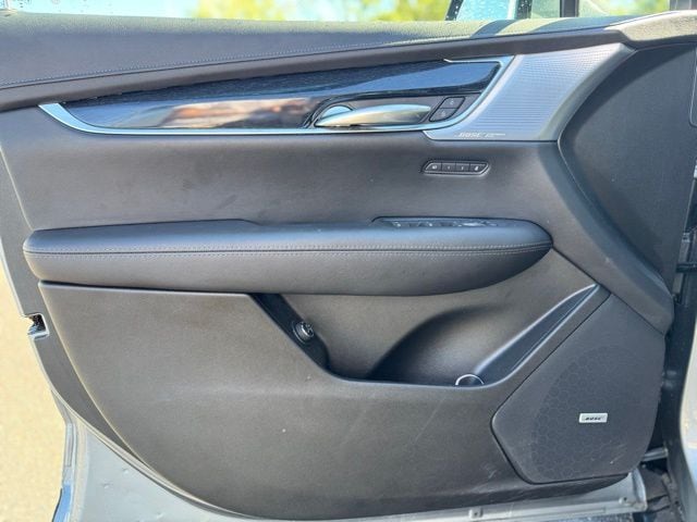 2025 CADILLAC XT5 - Image 13