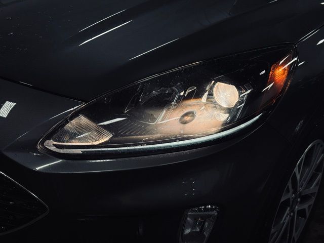 2022 FORD ESCAPE - Image 2