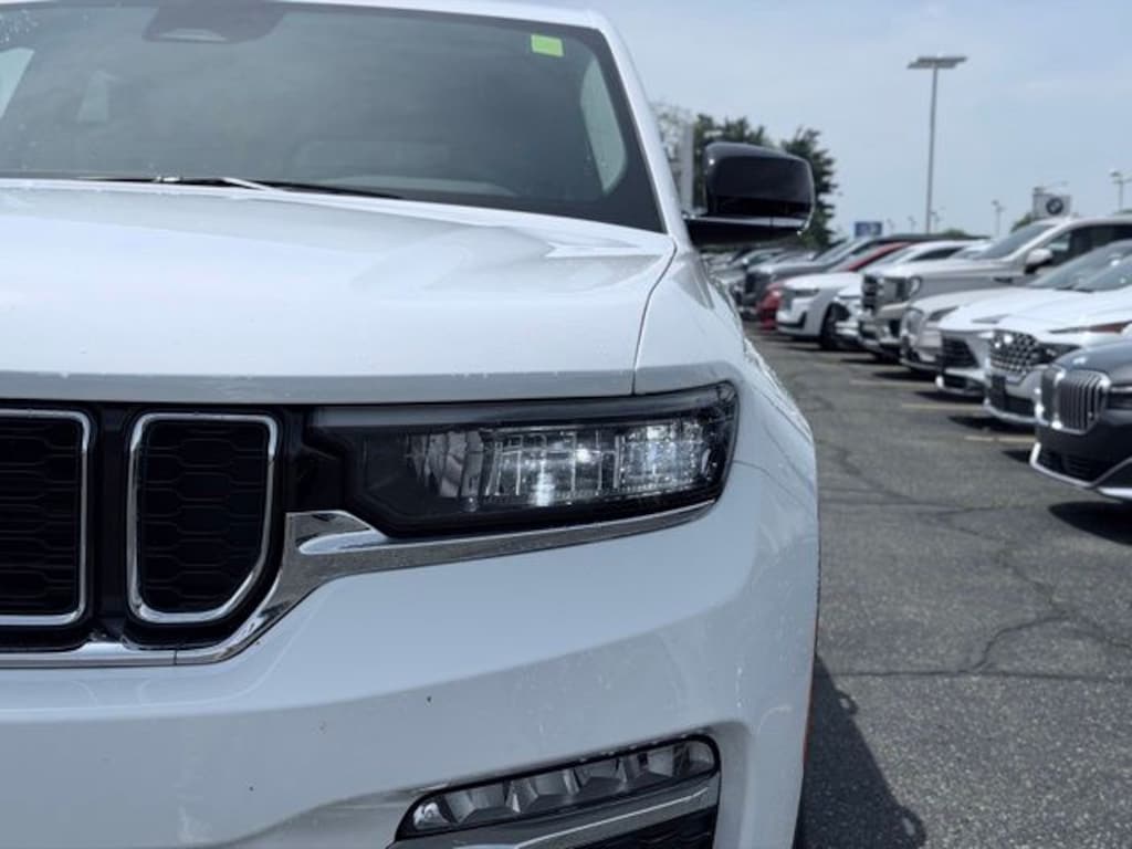 Used 2023 Jeep Grand Cherokee Limited SUV