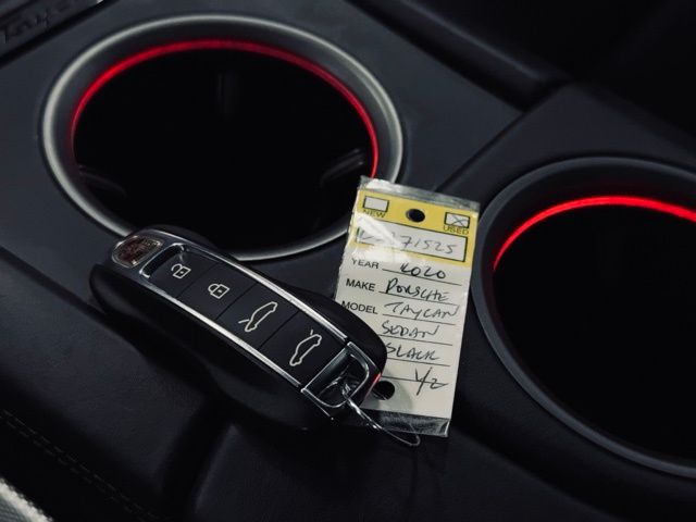 2020 PORSCHE TAYCAN - Image 42