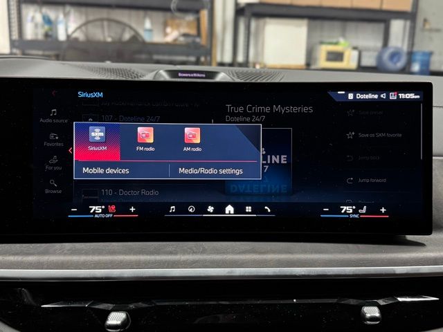 2024 BMW X7 - Image 38