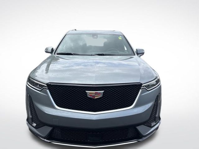 2024 Cadillac XT6 Sport photo 2