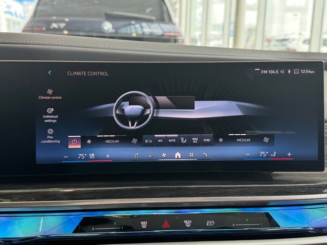 2025 BMW 750E - Image 45