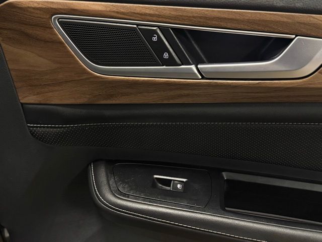 2025 VOLKSWAGEN ATLAS - Image 14