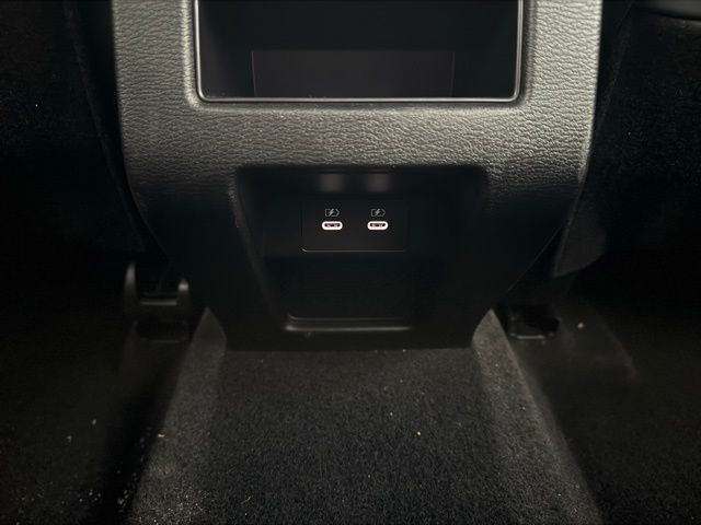 2025 MITSUBISHI OUTLANDER - Image 23