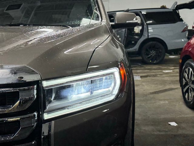 2023 GMC ACADIA - Image 3