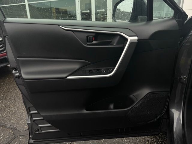 2024 TOYOTA RAV4 - Image 10