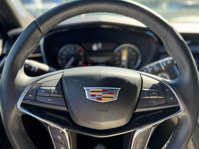 2025 CADILLAC XT5 - Image 25