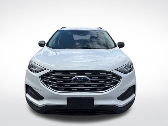 2022 Ford Edge SE photo 2