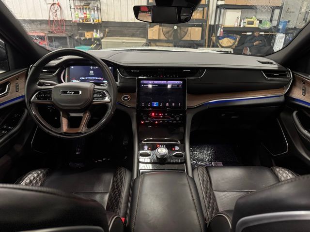 2025 JEEP GRAND CHEROKEE - Image 23