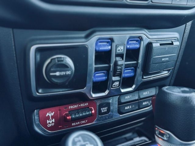 2020 JEEP WRANGLER - Image 30