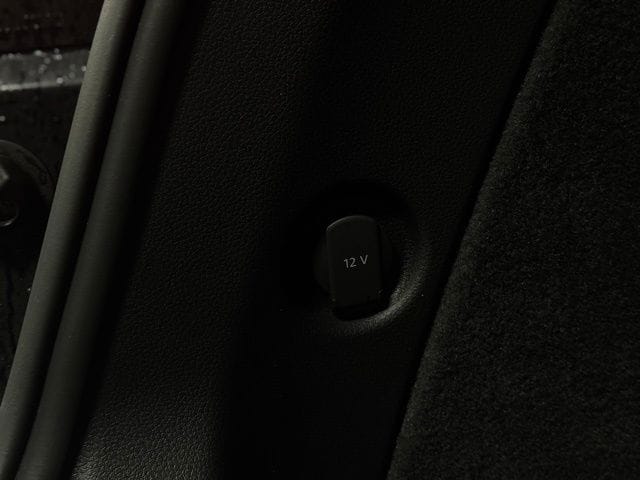 2024 PORSCHE MACAN - Image 12