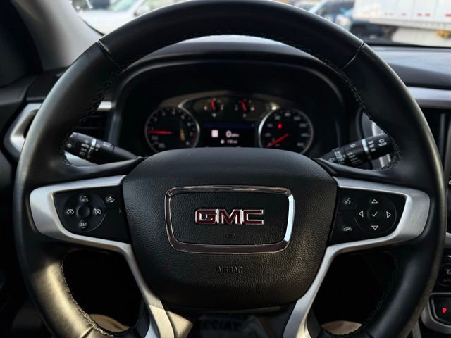 2023 GMC ACADIA - Image 28