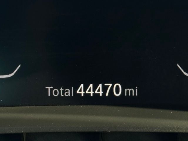 2023 BMW 540I - Image 30