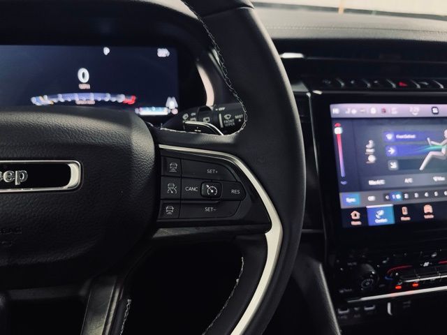 2025 JEEP GRAND CHEROKEE - Image 25