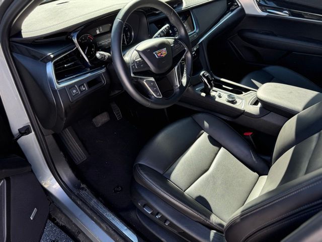 2025 CADILLAC XT5 - Image 19