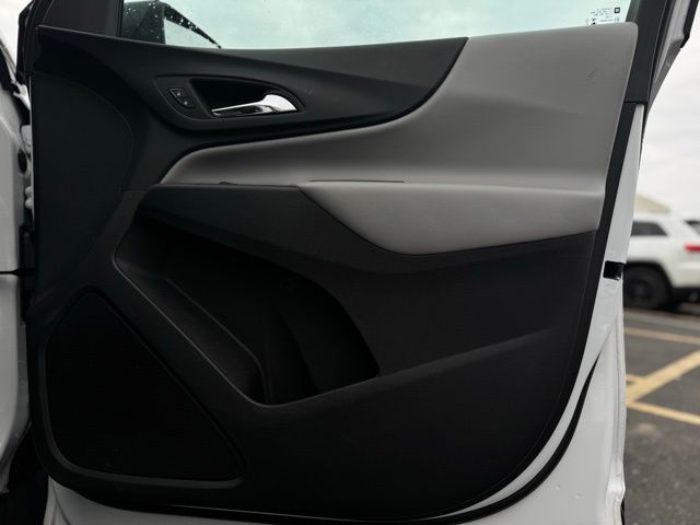 2023 CHEVROLET EQUINOX - Image 13