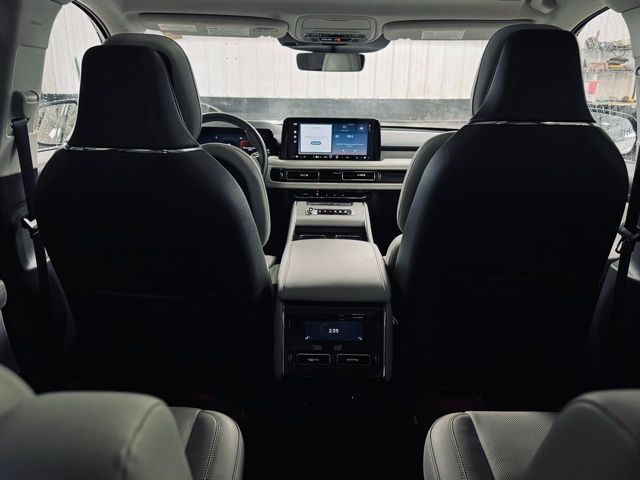 2025 LINCOLN AVIATOR - Image 24