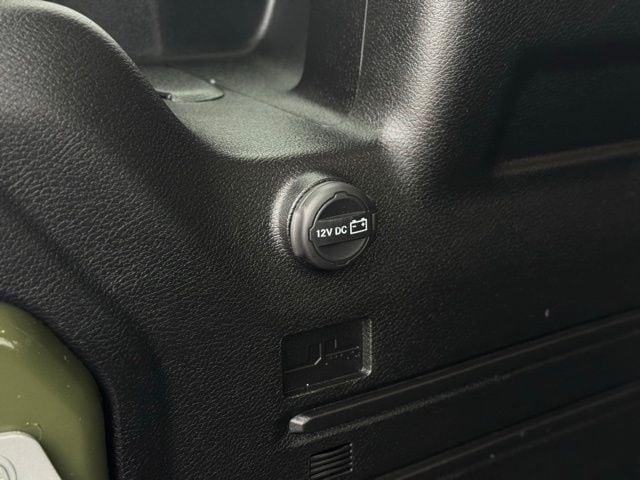 2021 JEEP WRANGLER - Image 11