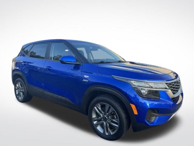 2022 Kia Seltos LX photo 3