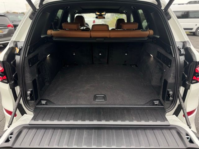 2026 BMW X5 - Image 10
